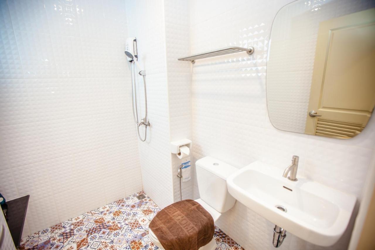 Irabbit Hotel Прачинбури Экстерьер фото